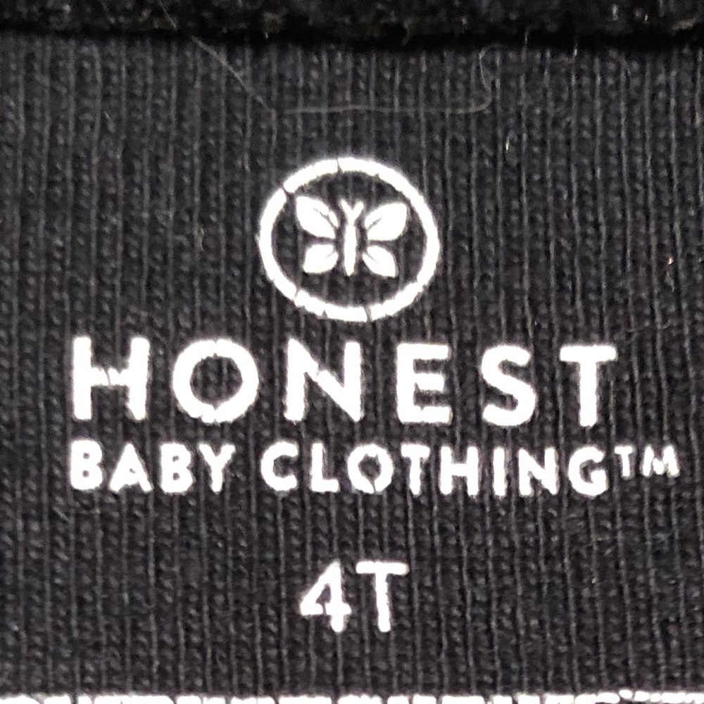 Boy sz4T bundle 2pr OshKosh jeans, Honest navy skull tee - Picture 3 of 5